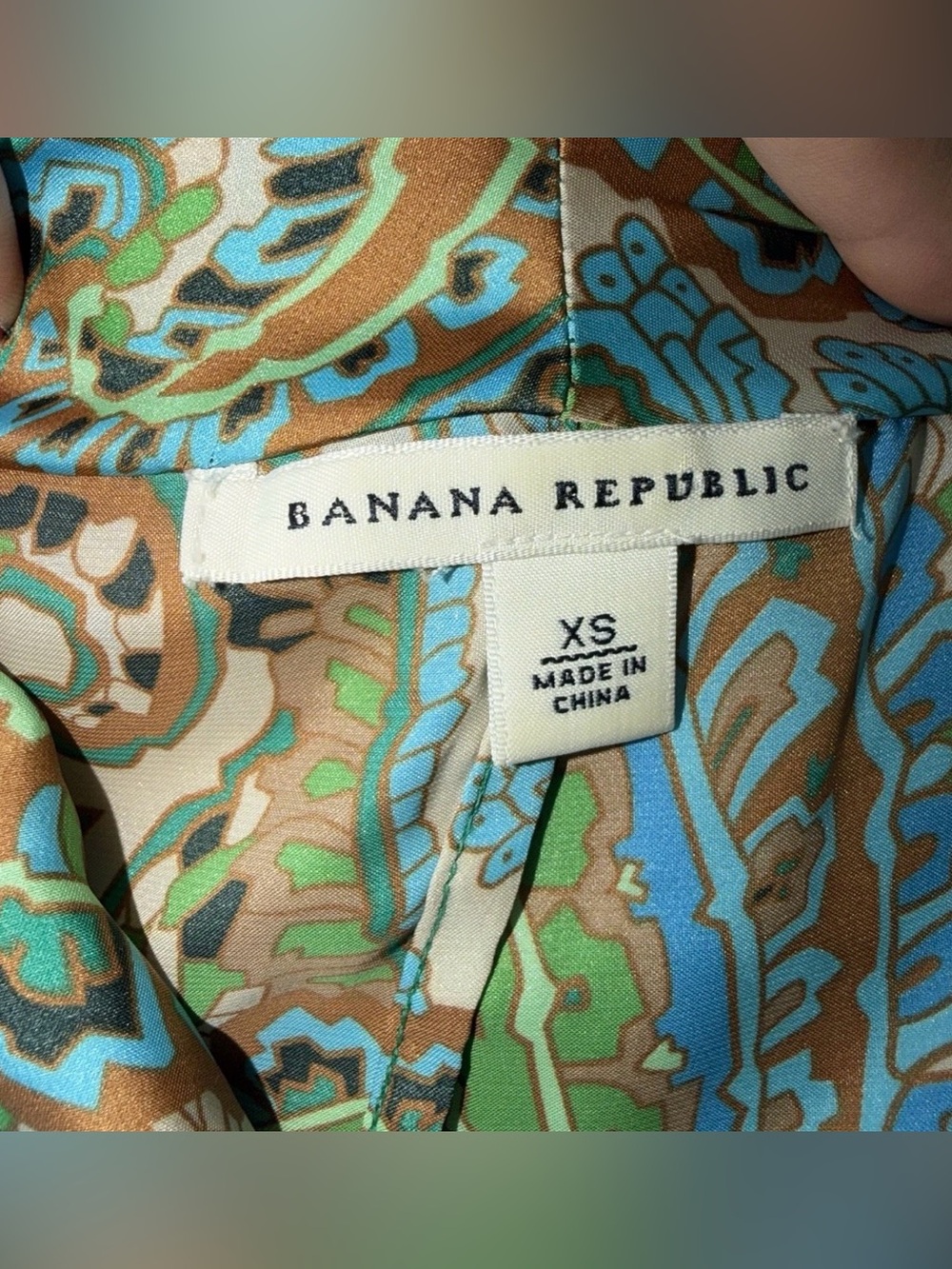 Banana Republic Paisley Cowl Neck Sleeveless Blouse XS - Picture 5 of 6